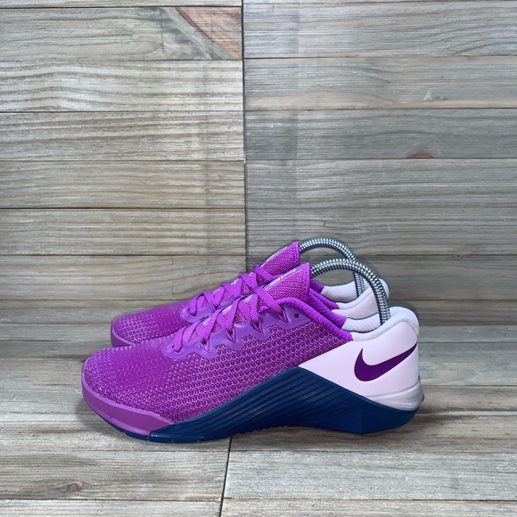 Nike Shoes Nike Metcon 5 Womens Size 7 Ao2982546vivid